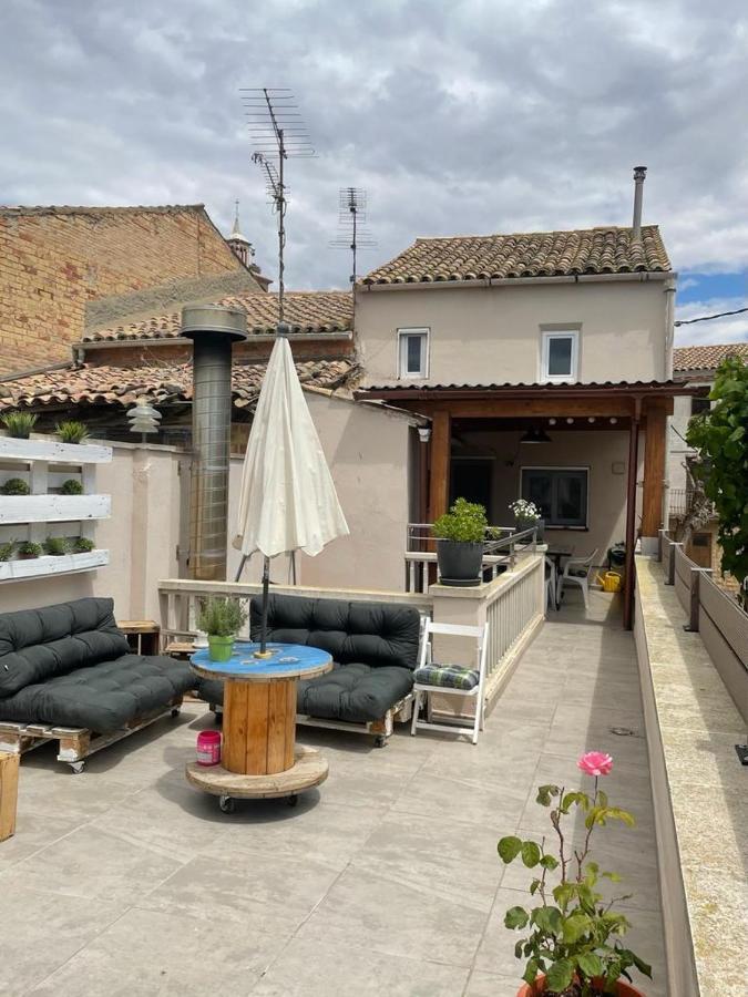 Cal Robert Apartment Penellas Exterior photo