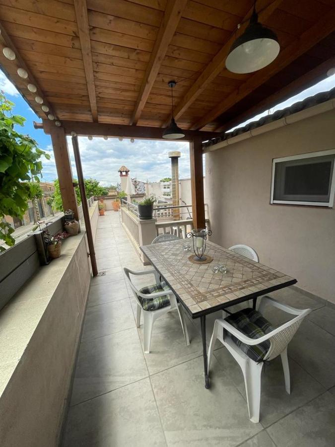 Cal Robert Apartment Penellas Exterior photo
